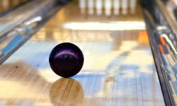 Magic- Bowl Gmbh in Oberursel/Ts. kommt mit zum bowlen und habt Spass